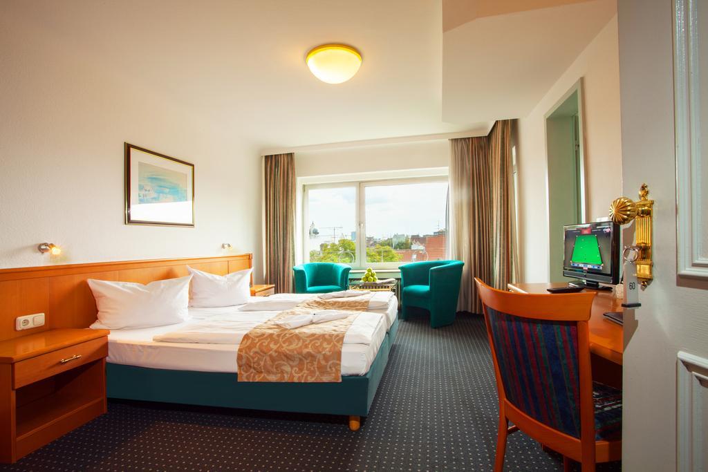 Ina Hotel Royal Keulen Buitenkant foto
